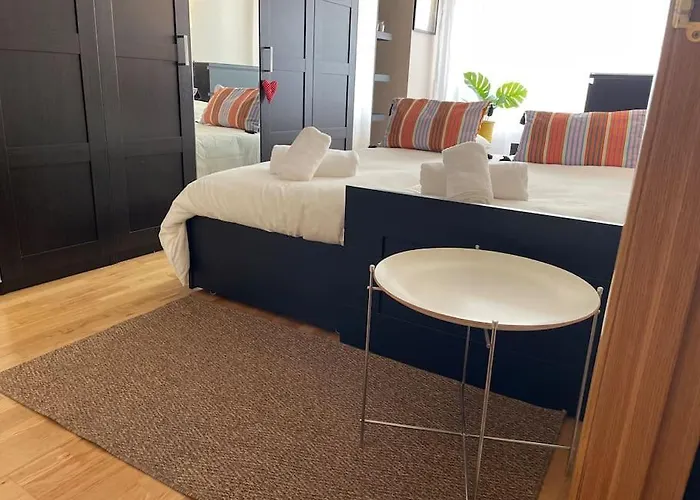 El Carmen Centro Con Garaje * Χιχόν